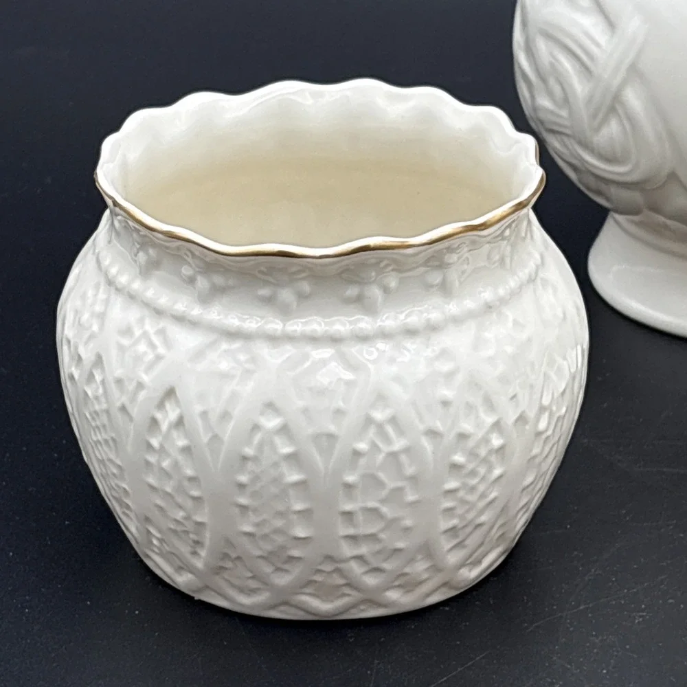 Lot of 5 Vintage Belleek Collectors International Society Porcelain Pieces